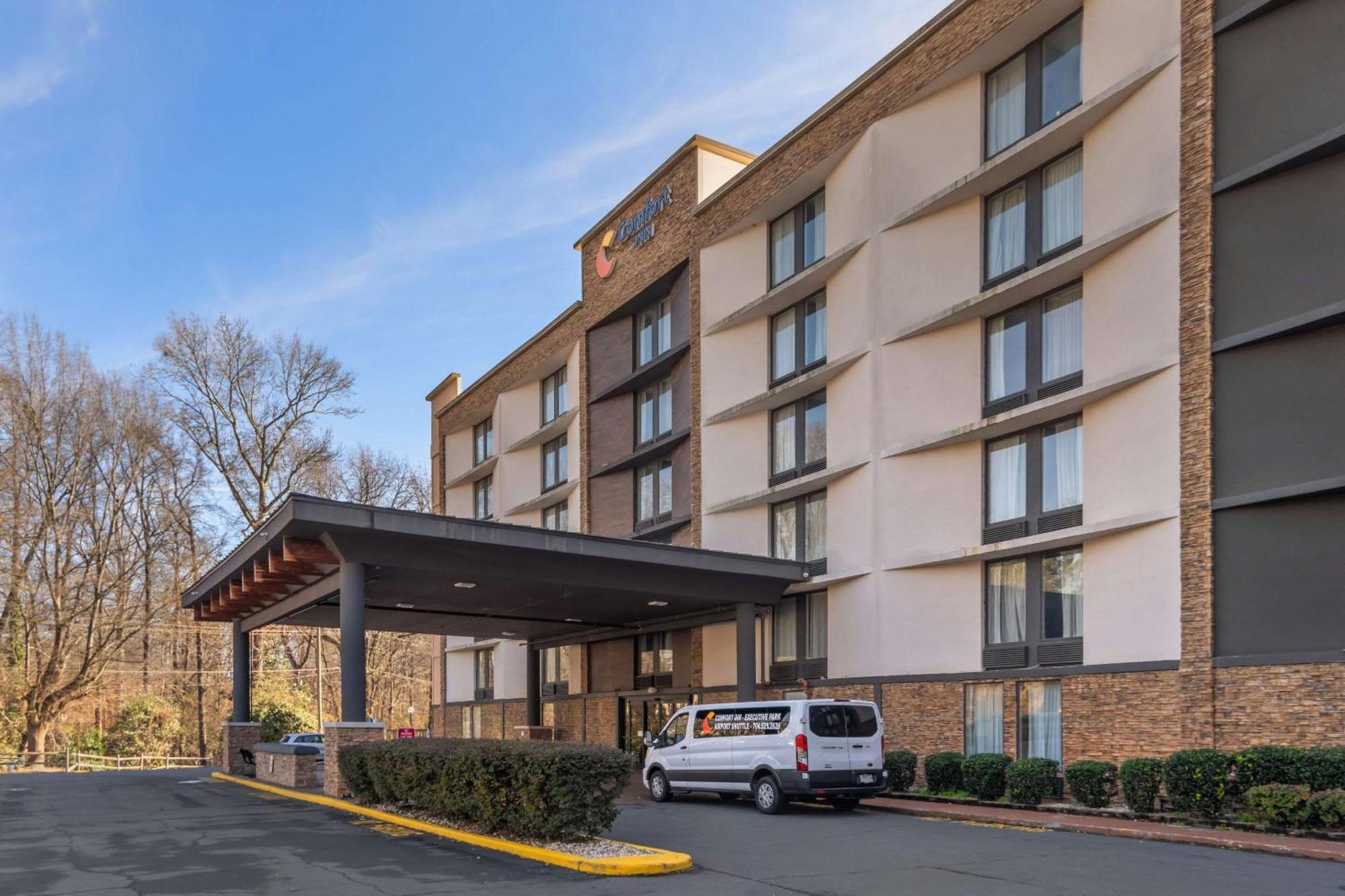 Comfort Inn Charlotte Airport Uptown Exterior foto